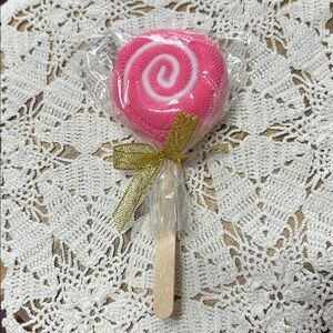 Sassy + Chic Pink Lollipop Towel NWT Sealed